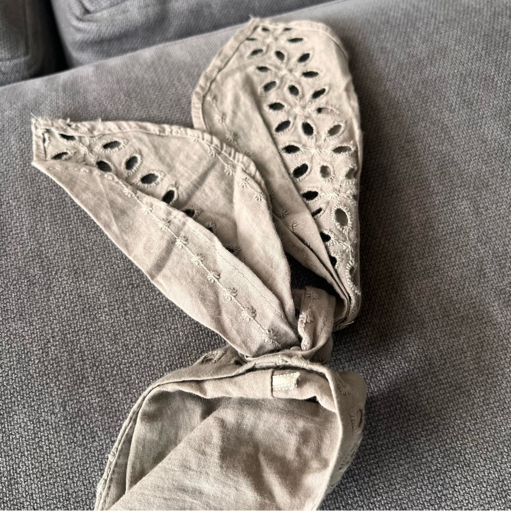 Zara Cream Eyelet Two-Piece Skirt Set - Picture 8 of 8